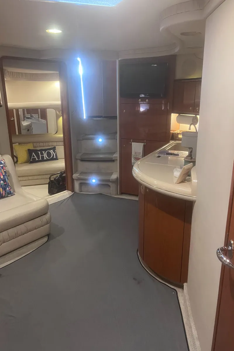 Slide: The Image of Main DC breaker panel of 2000 Sea Ray 460 Sundancer boat. - 34