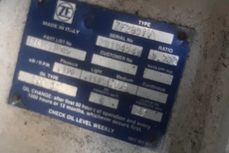 Slide: The Image of Sea Ray Sundancer 460 2000 - 67