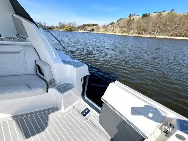 Slide: The Image of Dive Door - Strb. Side - Open  - 19