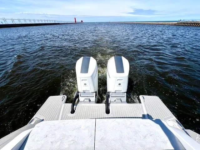 Slide: The Image of Twin Mercury 600 V12's w/ 125 Hours  - 27