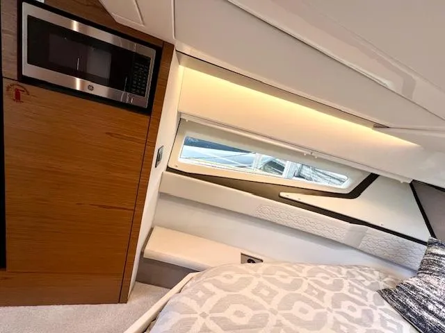 Slide: The Image of Master StateRoom - Port Side - 40