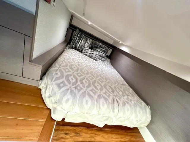 Slide: The Image of Guest StateRoom - Aft  - 48