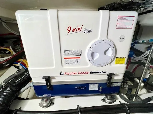 Slide: The Image of Generator - Fischer Panda 9kw - 50
