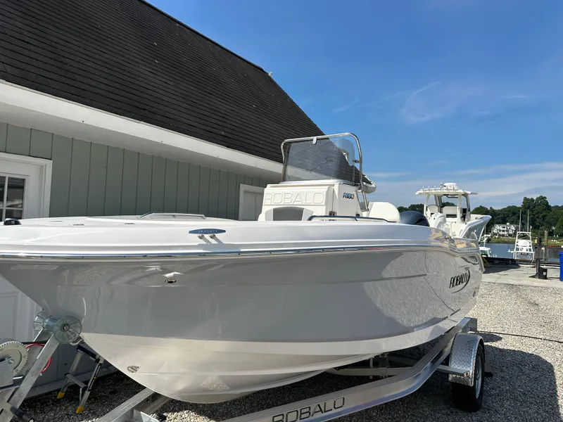 Slide: The Image of Robalo R180 Center Console 2025 - 2