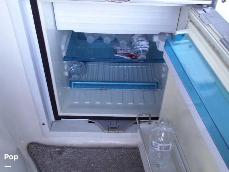 Slide: The Image of 2007 Rinker 280 EC for sale in Portland, OR - 21