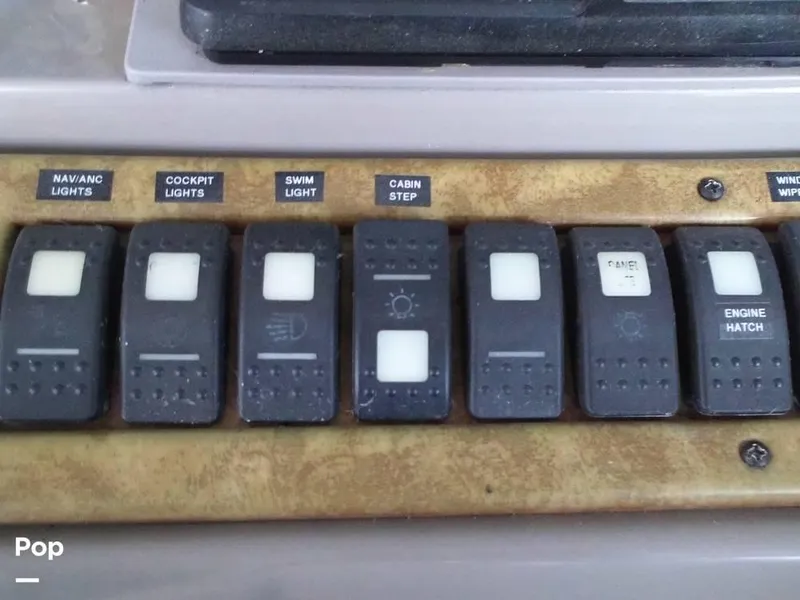 Slide: The Image of 2007 Rinker 280 EC for sale in Portland, OR - 42