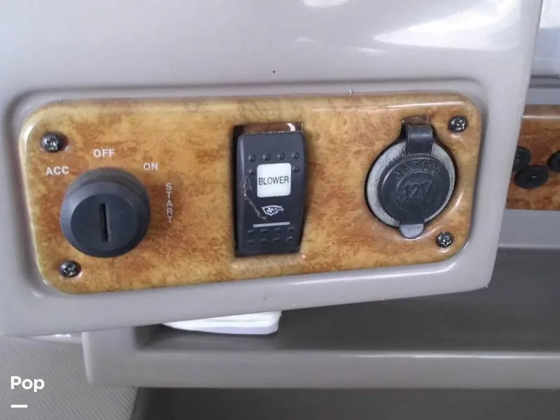 Slide: The Image of 2007 Rinker 280 EC for sale in Portland, OR - 46