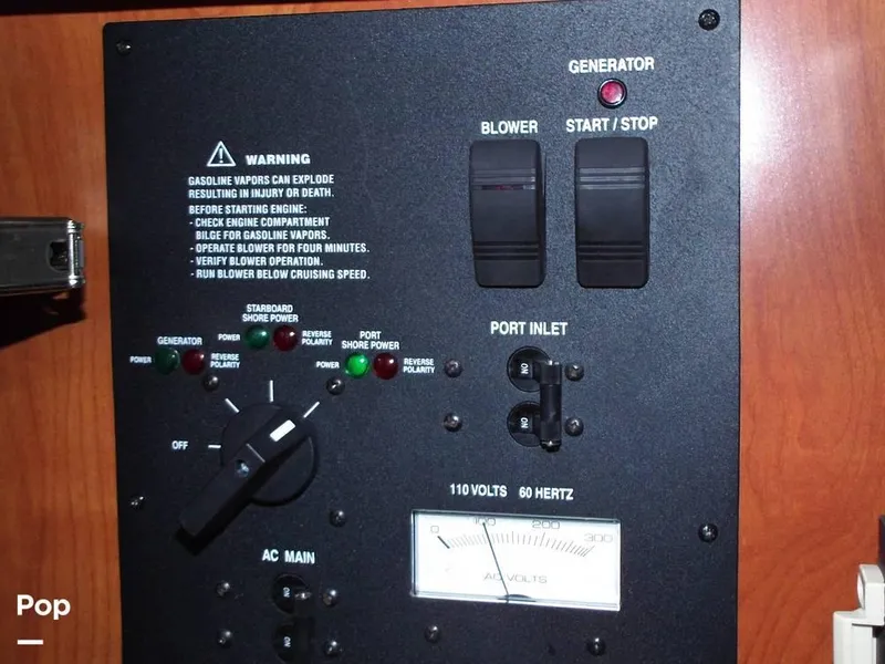 Slide: The Image of 2007 Rinker 280 EC for sale in Portland, OR - 69