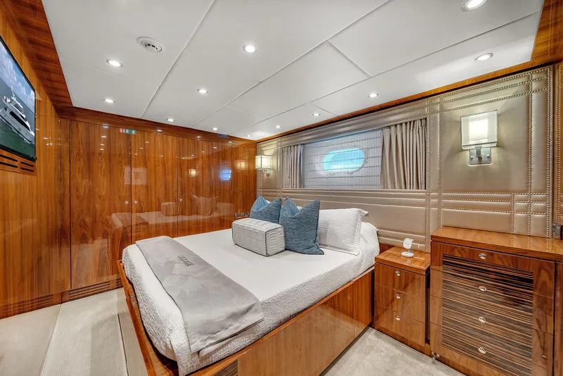 Slide: The Image of 101' Hargrave - 59