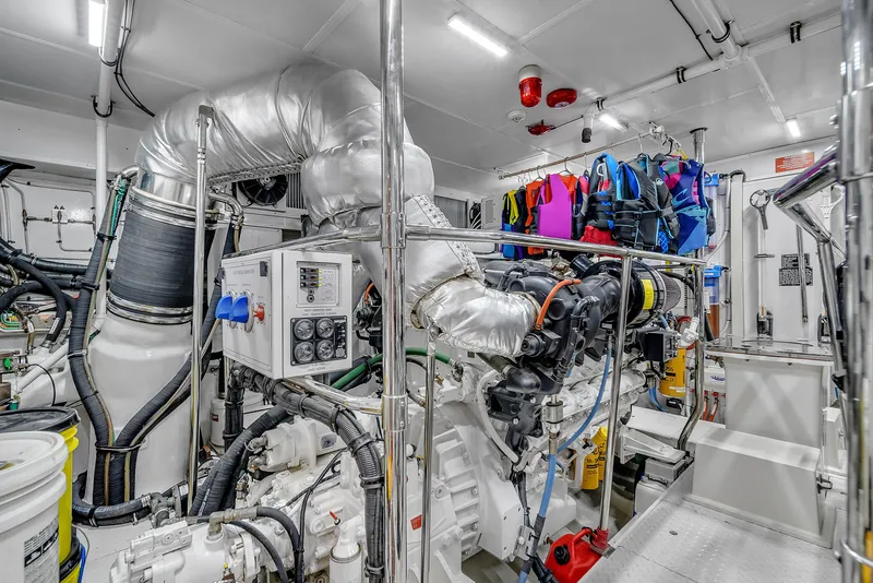 Slide: The Image of 101' Hargrave - 98