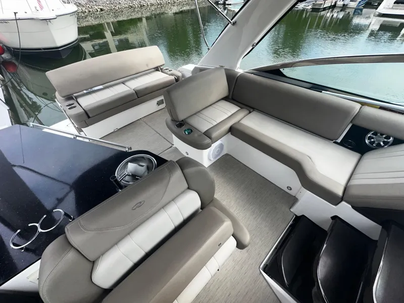 Slide: The Image of Regal 32 Express 2015 - 5