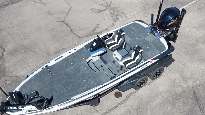 Slide: The Image of Skeeter FXR21 Apex - 6