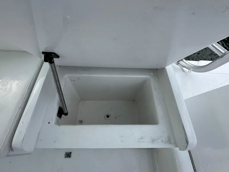 Slide: The Image of Custom Carolina 40 Express Sportfisherman 2002 - 55