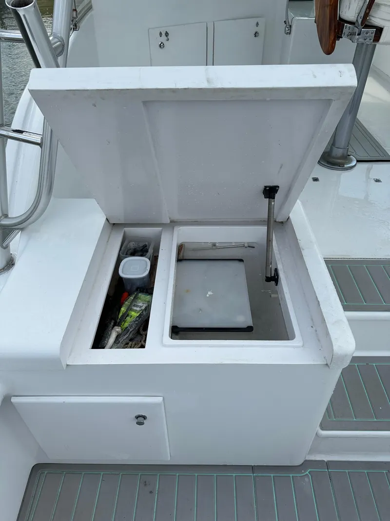 Slide: The Image of Custom Carolina 40 Express Sportfisherman 2002 - 60