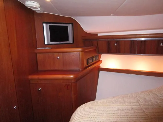 Slide: The Image of Owners Cabin to Port - 39