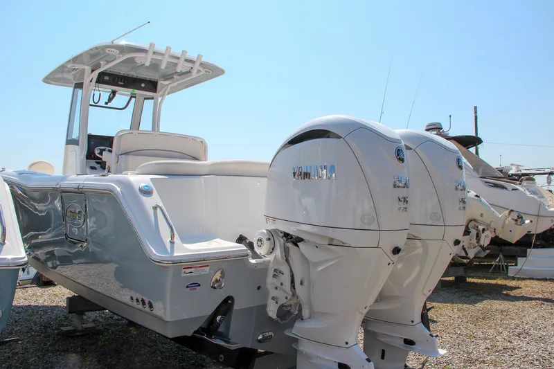 Slide: The Image of Sea Hunt Ultra 275 SE 2025 - 54