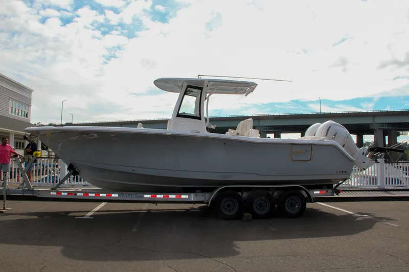 Slide: The Image of Sea Hunt Ultra 275 SE 2025 - 61