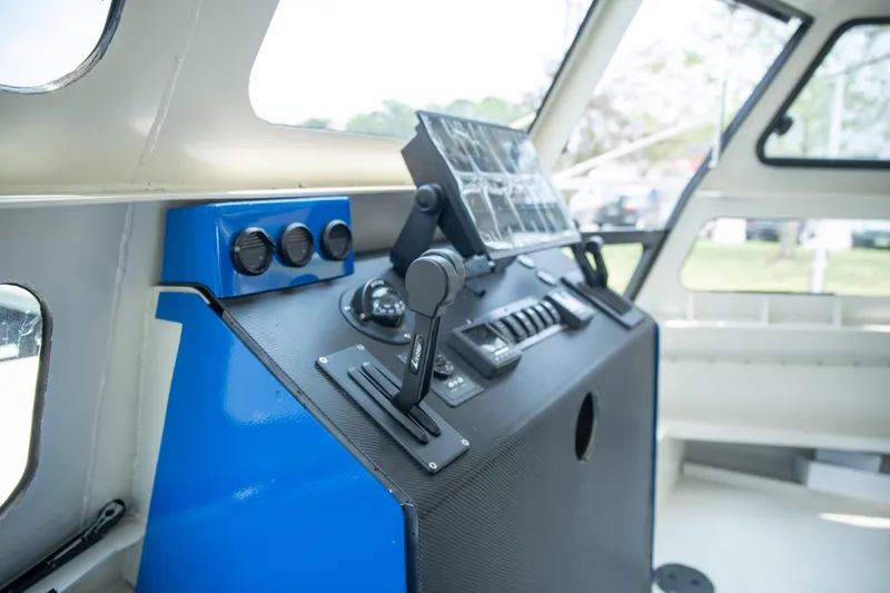 Slide: The Image of Control panel of 2023 Smoky Mountain asymmetrical foil-assisted catamaran. - 6