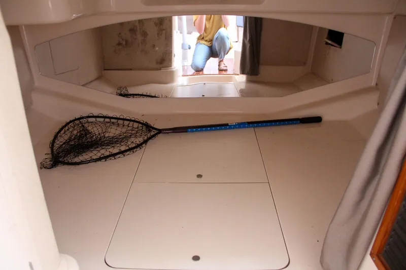 Slide: The Image of Grady-White Express 330 2003 - 52