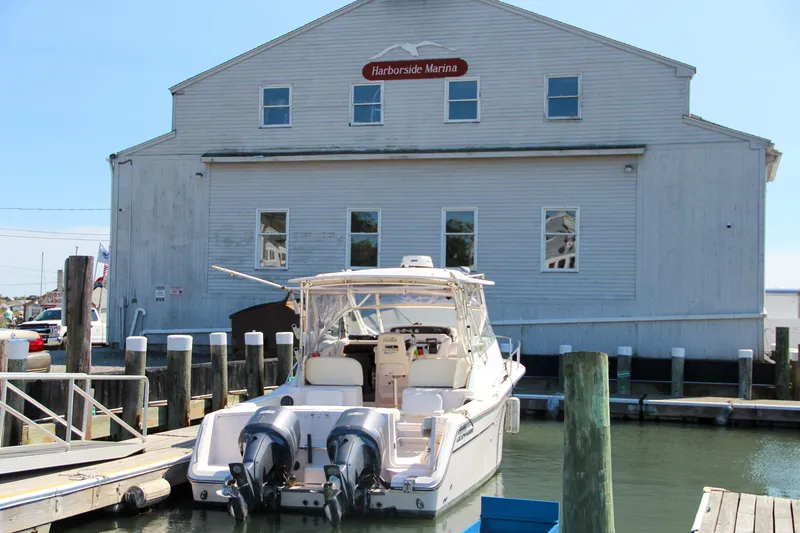 Slide: The Image of Grady-White Express 330 2003 - 58