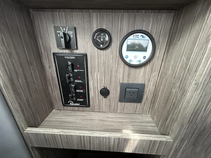 Slide: The Image of Ranieri 330LX 2025 - 50