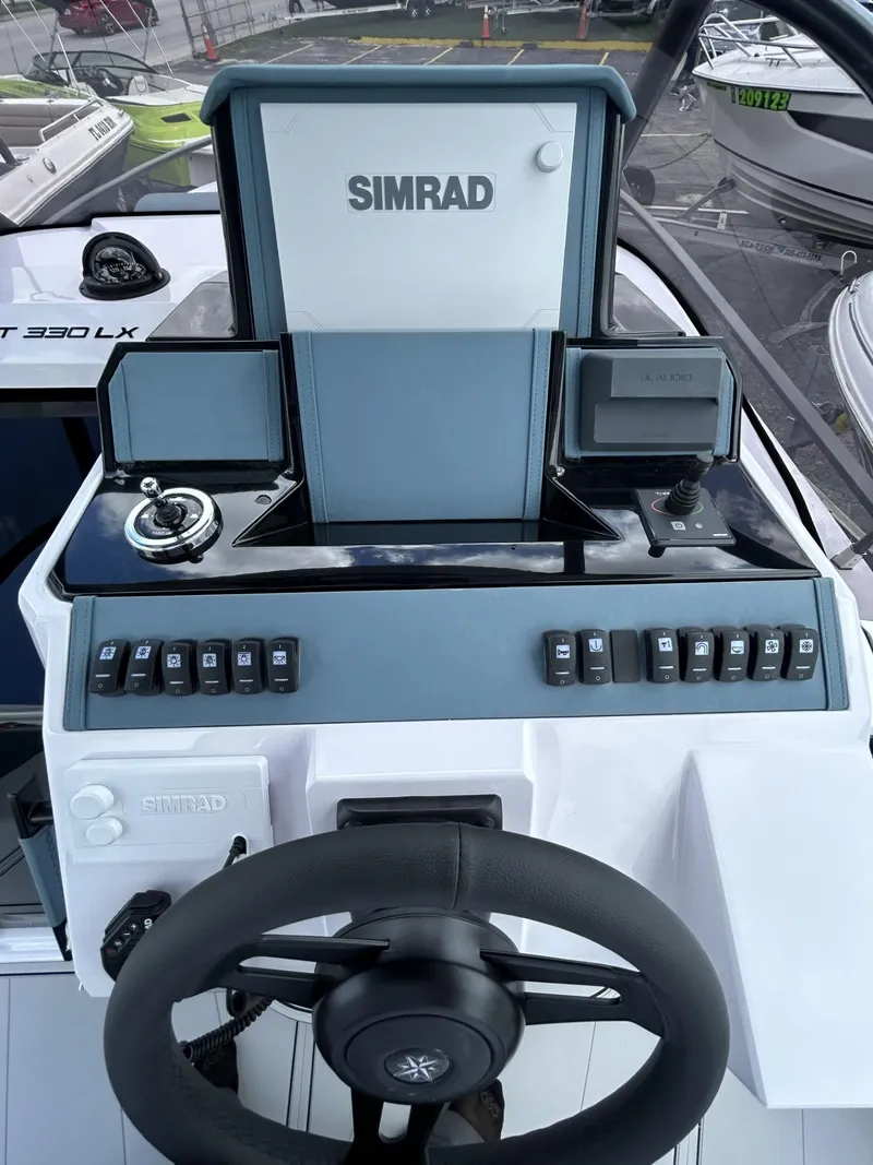 Slide: The Image of Ranieri 330LX 2025 - 51