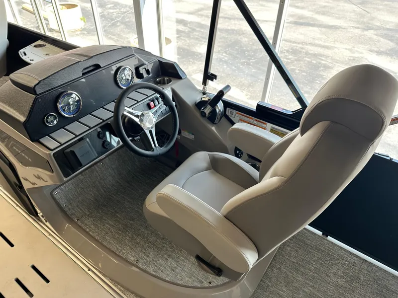 Slide: The Image of Premier 230 ANGLER 2025 - 5