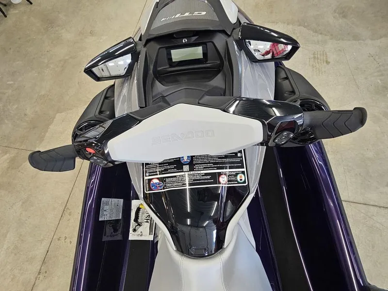 Slide: The Image of 2025 Sea-Doo GTI™ SE 170 Tech dashboard with audio, iDF, and iBR features. - 7