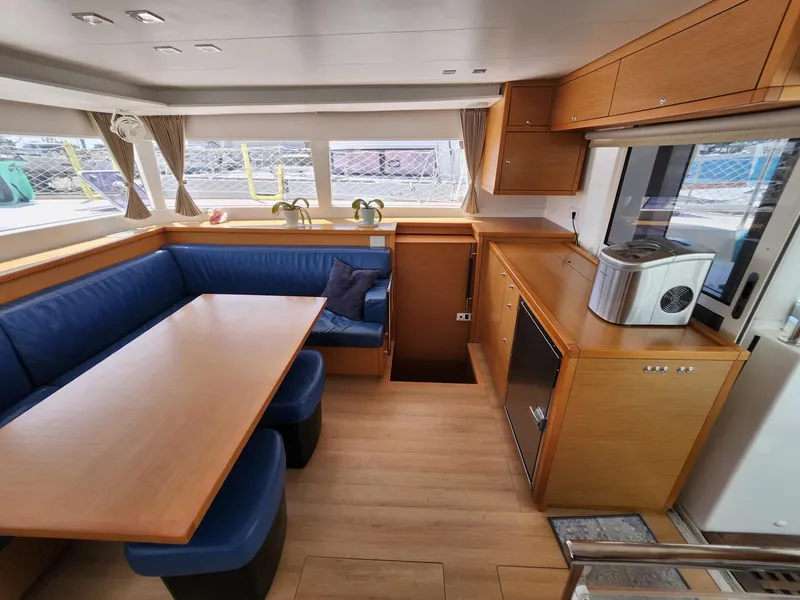 Slide: The Image of Saloon - 13