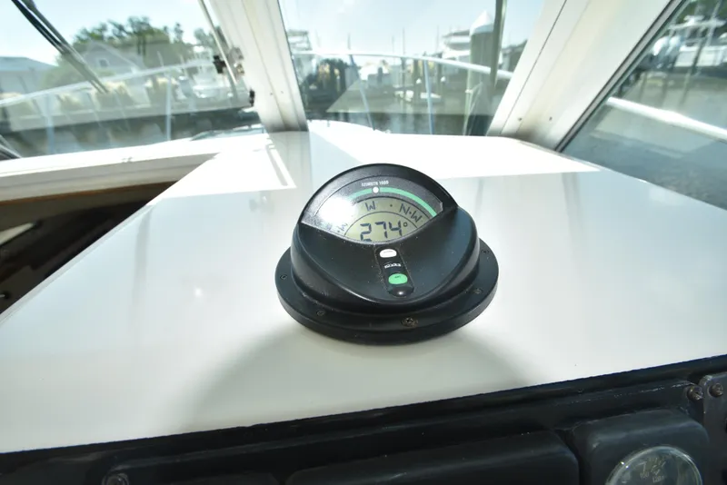 Slide: The Image of 1998 Albin 28 TE, Azimuth Electronic compass - 37