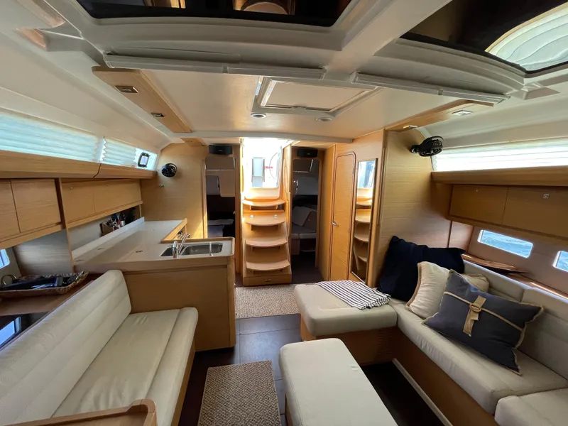 Slide: The Image of Salon - 17