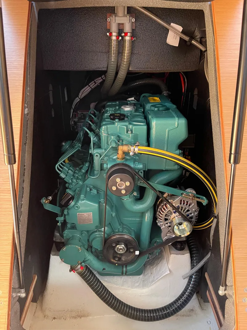 Slide: The Image of Engine  - 28