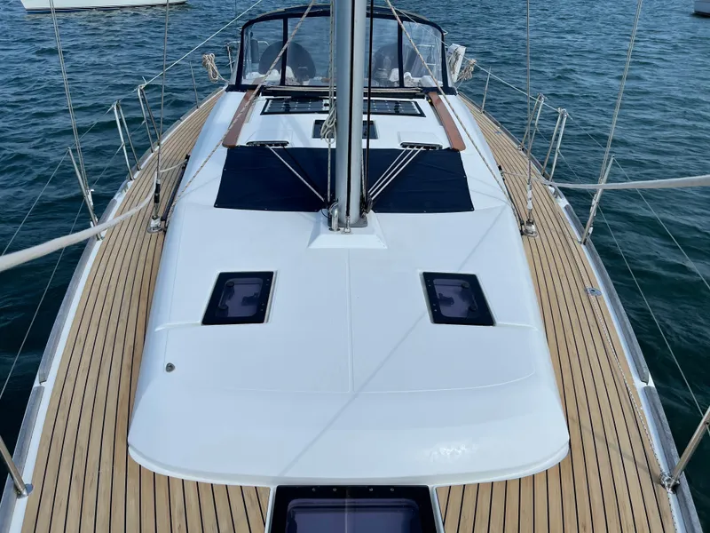 Slide: The Image of Coachroof And Side Decks - 5