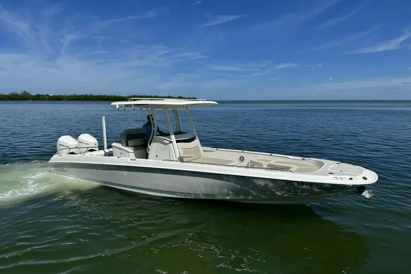 Slide: The Image of Boston Whaler 270 Dauntless 2022 - 1