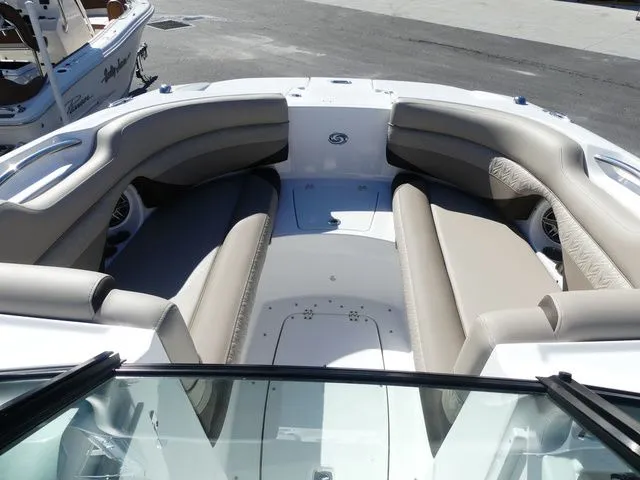 Slide: The Image of Hurricane sundeck 2690 2024 - 24