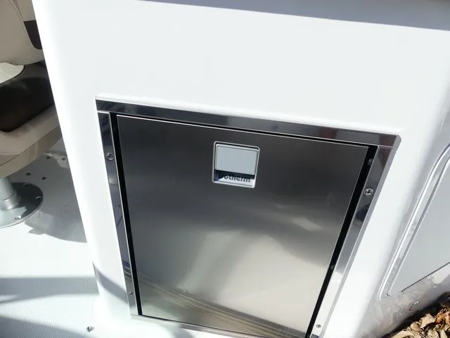 Slide: The Image of Hurricane sundeck 2690 2024 - 26