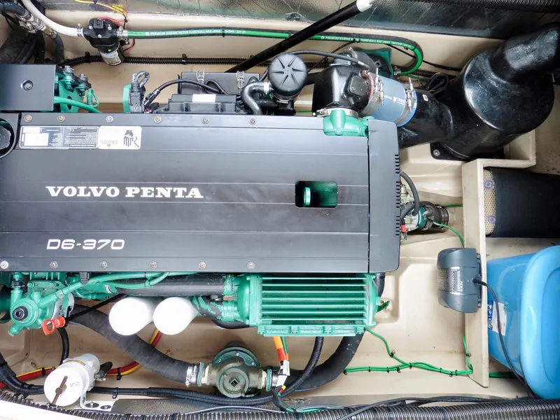 Slide: The Image of Volvo Penta D6-370 engine in 2015 Cutwater 30CB boat. - 29