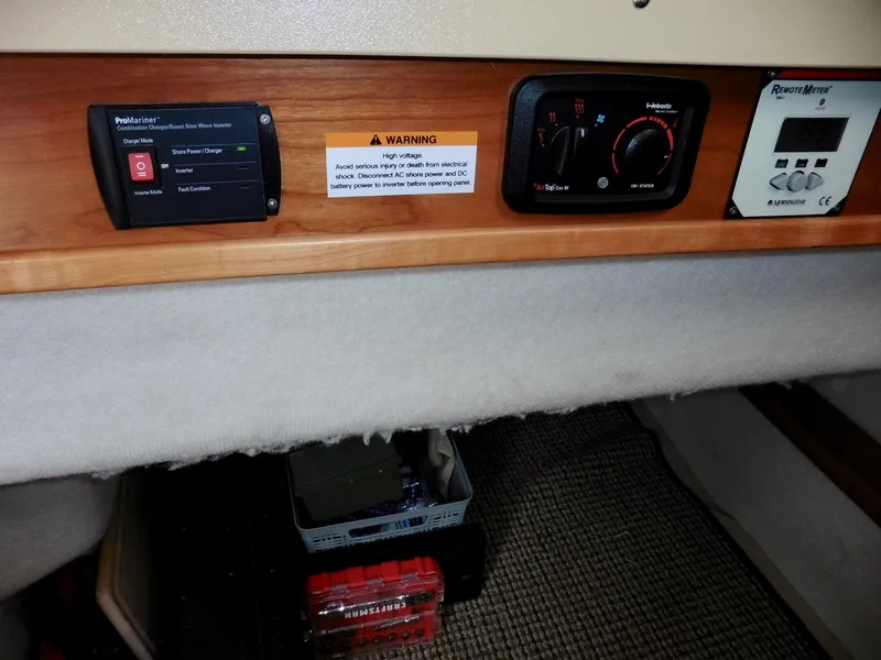 Slide: The Image of Cutwater 30 Command Bridge 2015 - 80