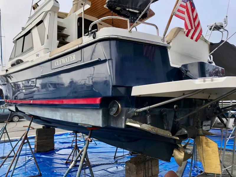 Slide: The Image of Cutwater 30 Command Bridge 2015 - 86