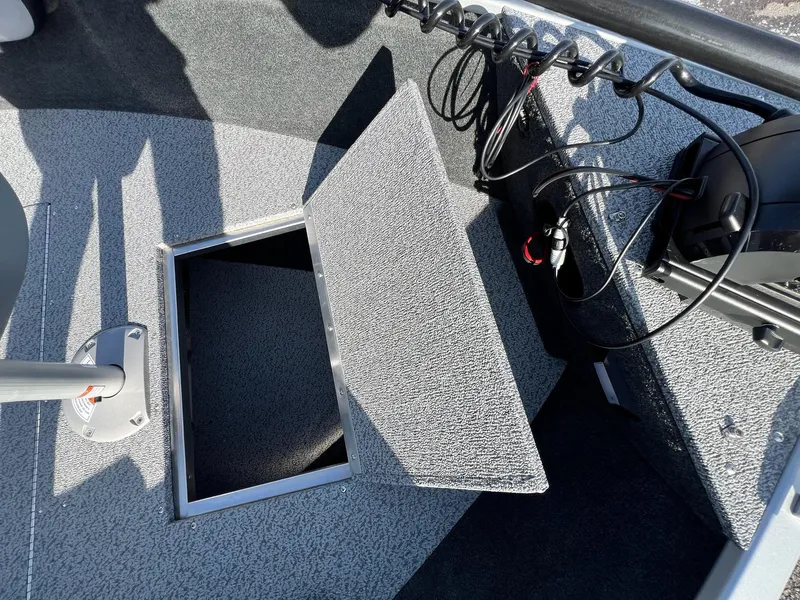 Slide: The Image of Starweld 16 Fusion DC - IN STOCK 2025 - 13