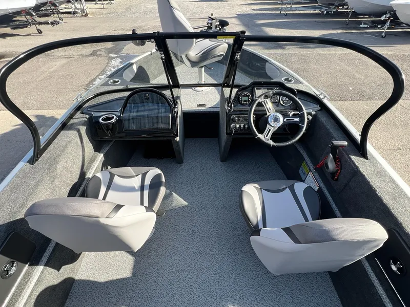 Slide: The Image of Starweld 16 Fusion DC - IN STOCK 2025 - 25