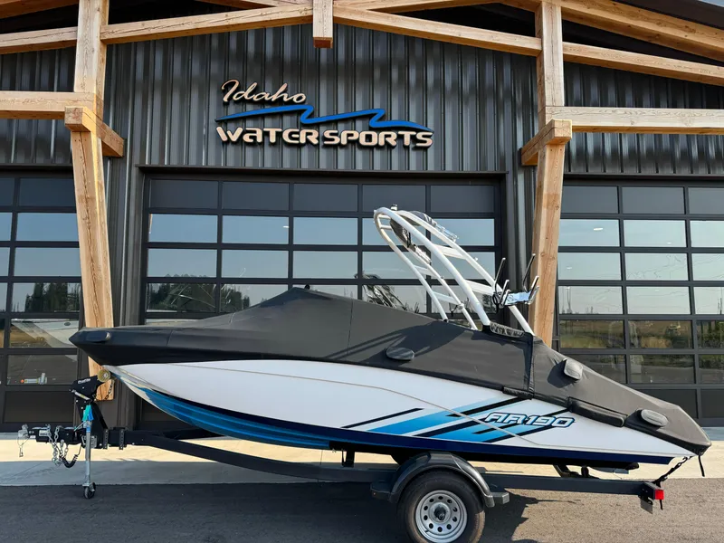 Slide: The Image of 2021 Yamaha AR190 boat at Idaho Water Sports dealership. - 6