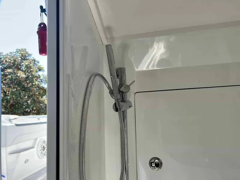 Slide: The Image of Nor-Tech 452 Super Fish 2021 - 10