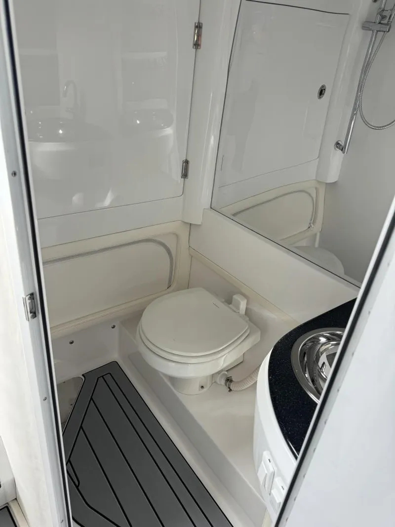 Slide: The Image of Nor-Tech 452 Super Fish 2021 - 22