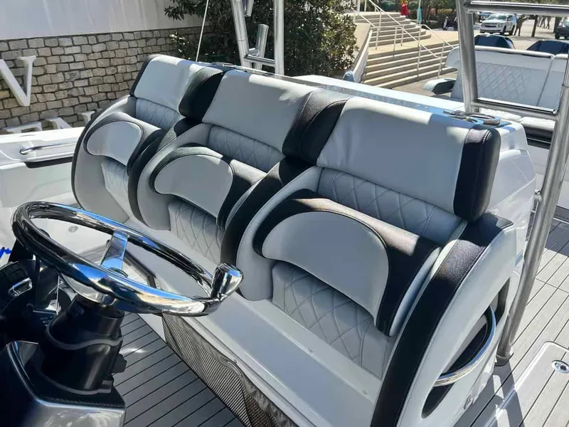 Slide: The Image of Nor-Tech 452 Super Fish 2021 - 3