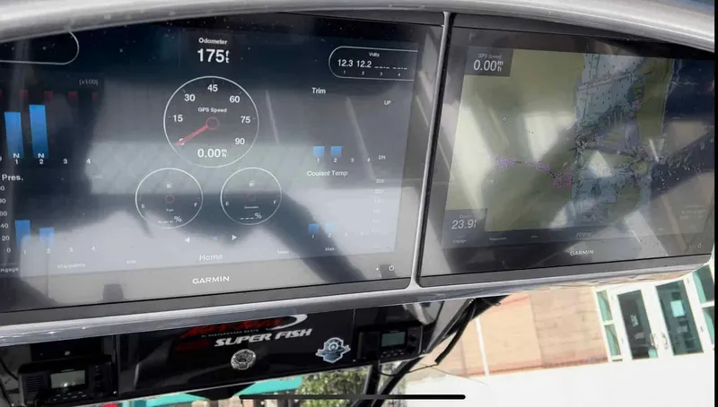 Slide: The Image of Nor-Tech 452 Super Fish 2021 - 5