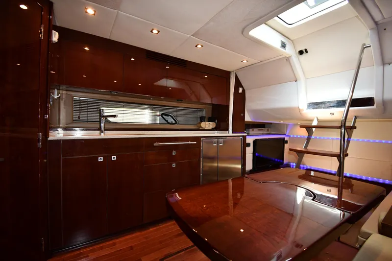 Slide: The Image of Sea Ray 450 Sundancer 2010 - 52