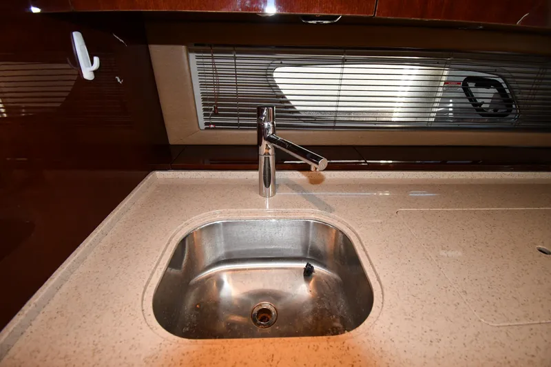 Slide: The Image of Sea Ray 450 Sundancer 2010 - 54