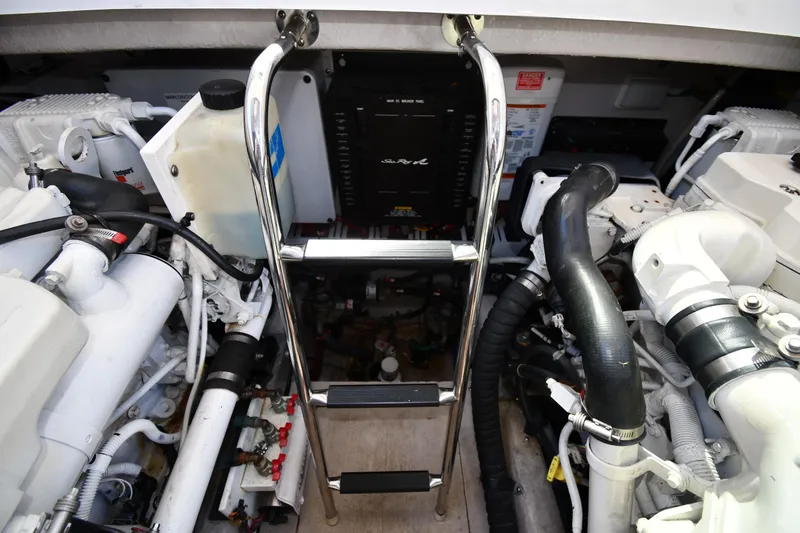 Slide: The Image of Sea Ray 450 Sundancer 2010 - 74