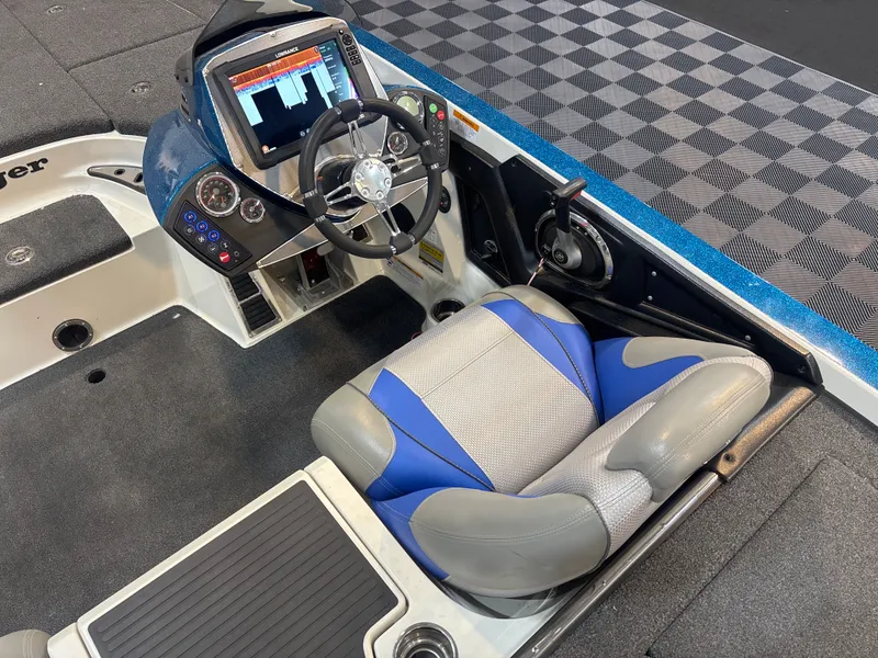 Slide: The Image of Ranger Z520C-SC 2018 - 11